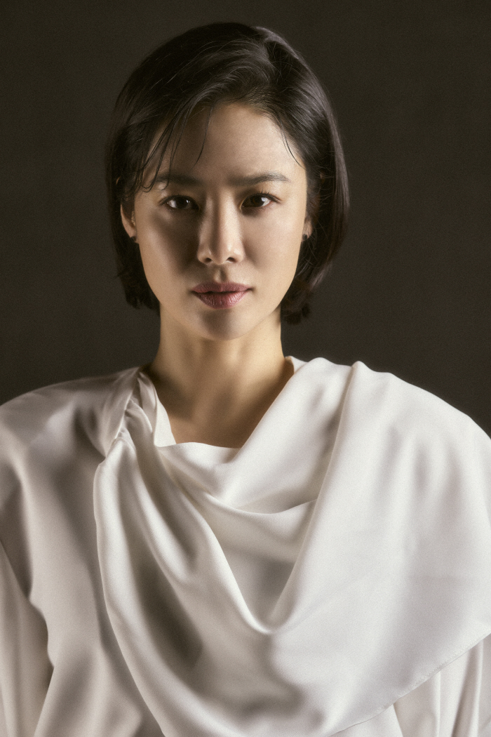 [SC인터뷰] "故강수연처럼 좋은 어른 되고파"…'정이' 김현주, 연기 …
