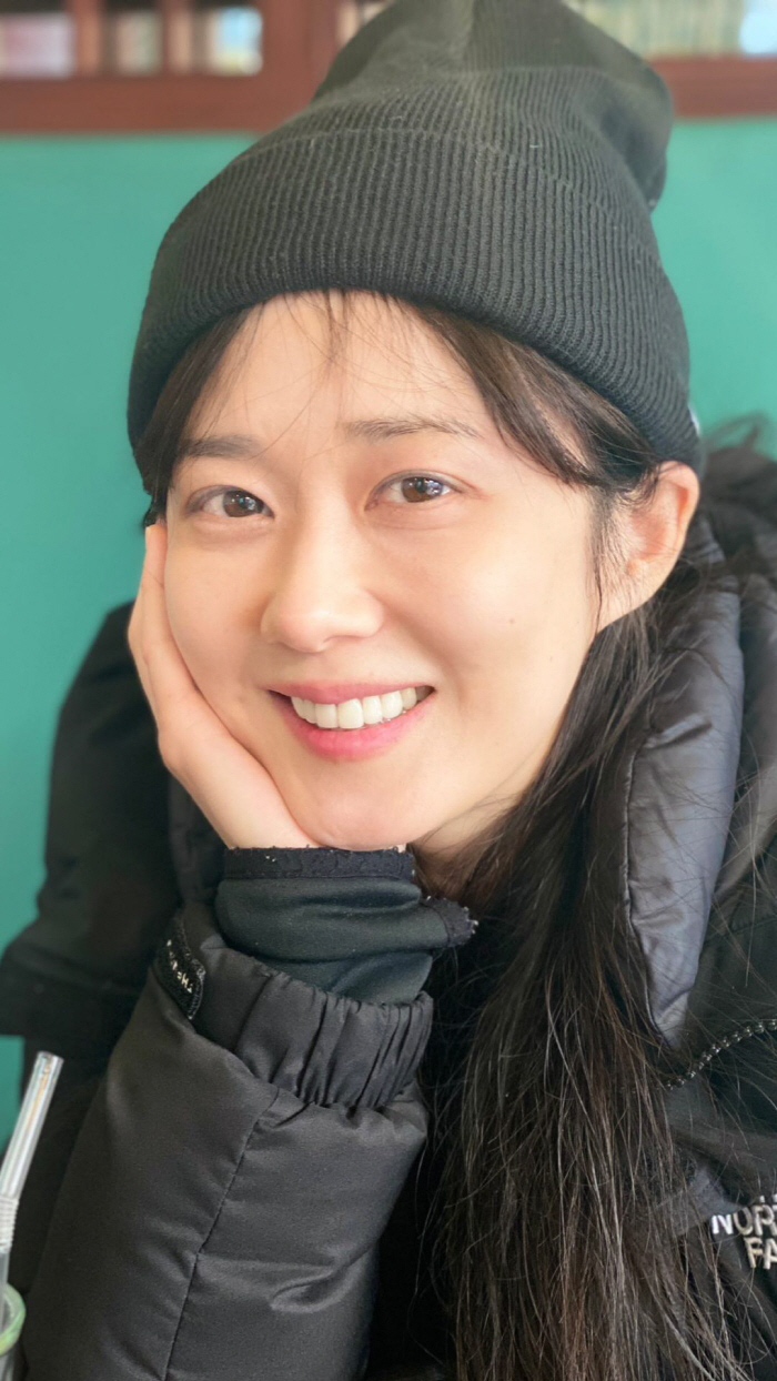 장나라, ♥연하 남편 바라보는 눈빛 꿀 뚝뚝 "짝꿍이 찍어줬어요"