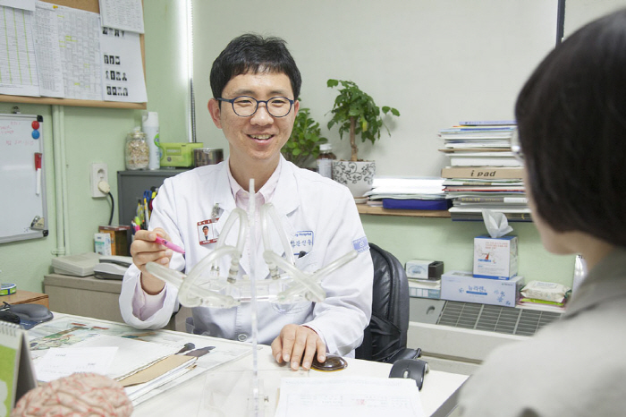 美 대통령 레이건·복서 알리도 투병한 '파킨슨병'이란?