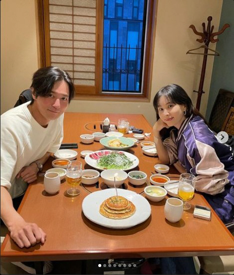 장동건♥고소영 결혼 13주년 기념 커플샷…단란한 네가족의 놀이공원 나들이