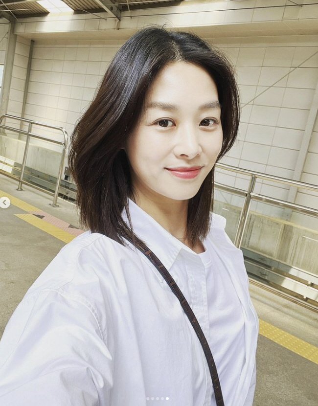 '강경준♥' 장신영, 훈남 아들과 기차여행 "엄마 아닌 누나 포스"