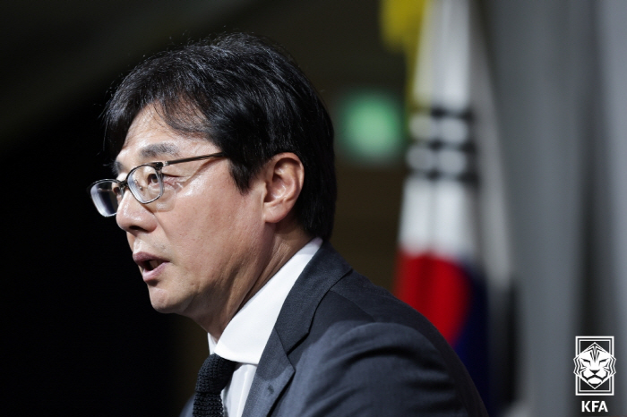 황선홍 감독 "이강인 AG 차출, 긍정적 교감 있었다, 선수 의지도 강해…