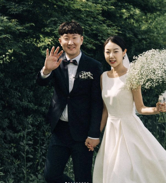 15기 옥순♥광수, 그림 같은 웨딩화보 공개 "방송에 손만 나올 줄이야"