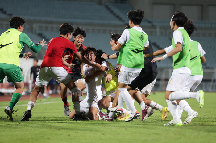 그렇게 우리는 한 뼘 성장했다…천안을 뜨겁게 달군 K리그 U-15 챔피언…