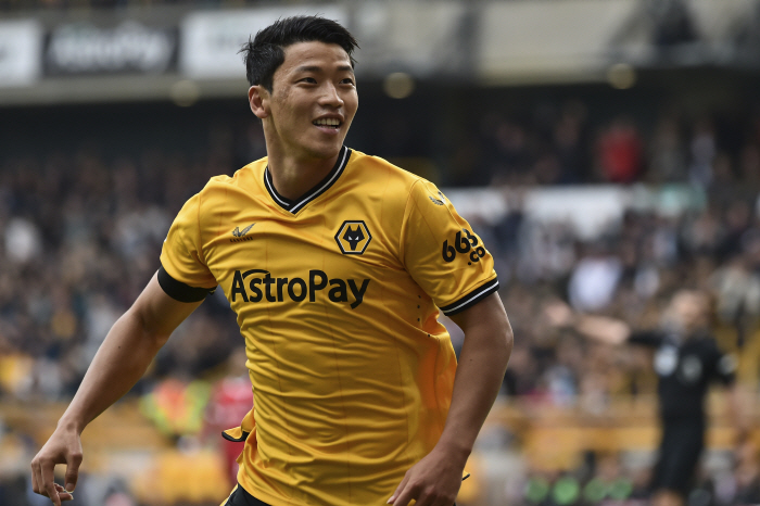 '시즌 3호골! EPL 득점 4위!' 황희찬, '두 경기 연속골+1슛 1…