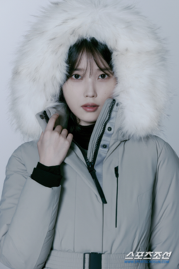 블랙야크, 아이유- 손석구와 함께한 겨울 화보 공개