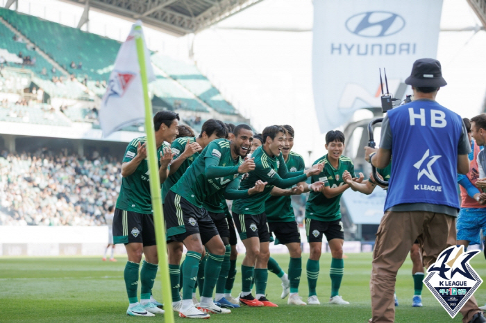 ACLE PO행 티켓 싸움도 아직 남았다, 3위 광주-4위 전북 외나무다…