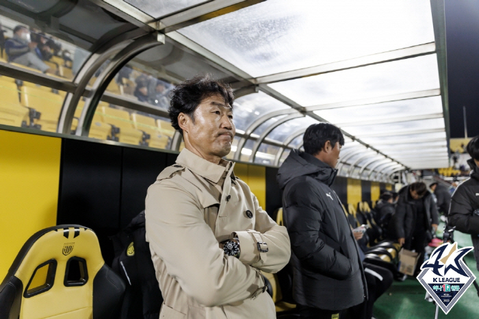 [단독]'업그레이드' 이장관 감독, 전남과 재계약 체결…2024년 1부 …
