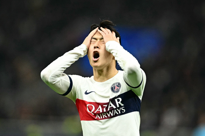 "이강인 때문에 강제 이적시장 참여" PSG, 1월 영입 준비하나..."…