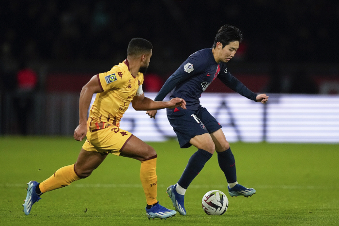 올 여름 PSG 최고의 영입은? LEE 당당 3위! 23세 이하 1위. …