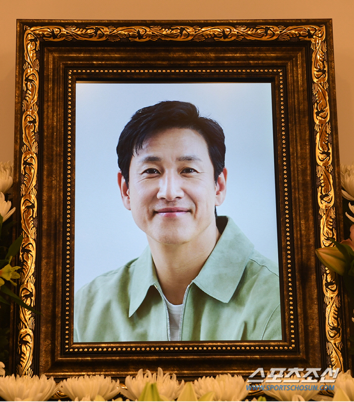 '故 이선균 수사 정보 유출 경위' 밝힌다..경찰 정식 조사 착수[종합]