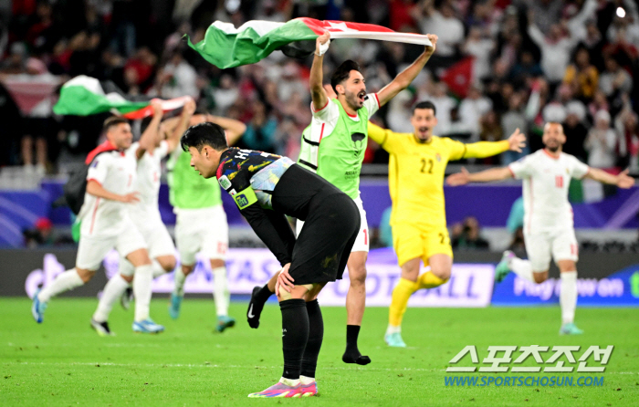 [김성원의 센터서클]'잃어버린 1년' 클린스만, '해줘 축구'의 허상…정…