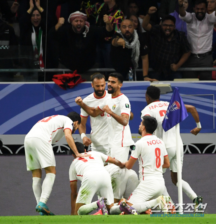 [김성원의 센터서클]'잃어버린 1년' 클린스만, '해줘 축구'의 허상…정…