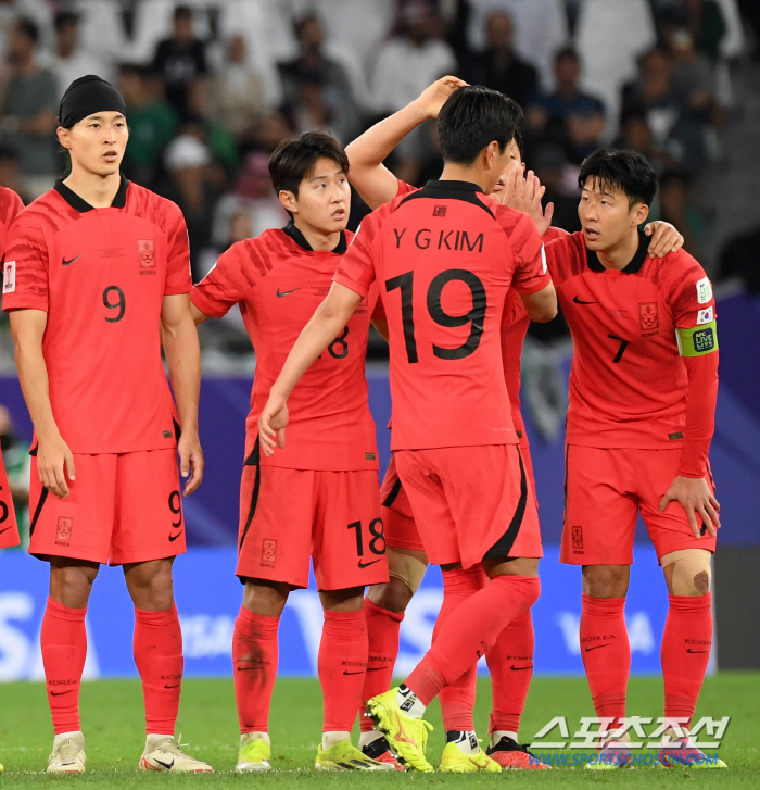 “강인이, 너그러운 마음으로 용서해주세요” 손흥민, 이강인 사과 받았다.…