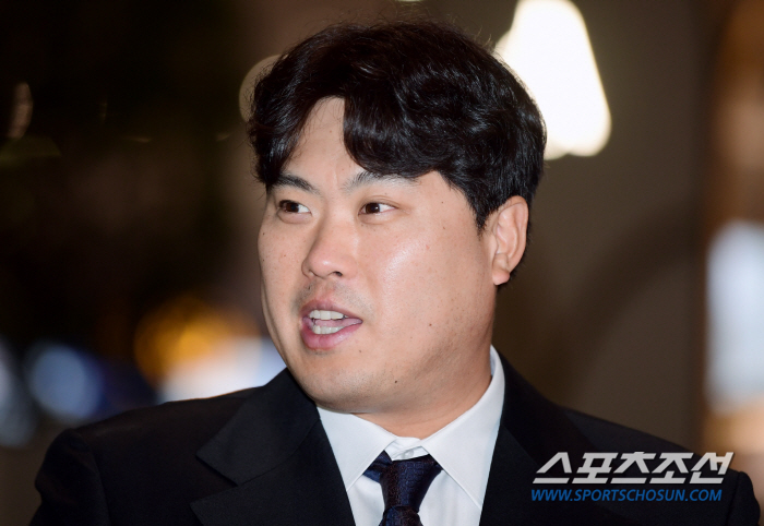 20세 문동주와 '역사' 만들었던 류중일 감독, 37세 류현진과도 태극마…