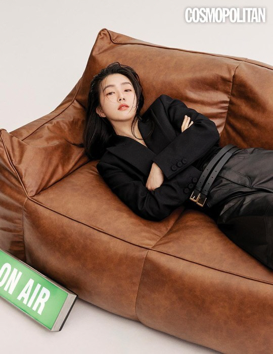 '크롭티 앵커는 처음이지?'..파격의 강지영 "틀 깨고 싶다"[종합]