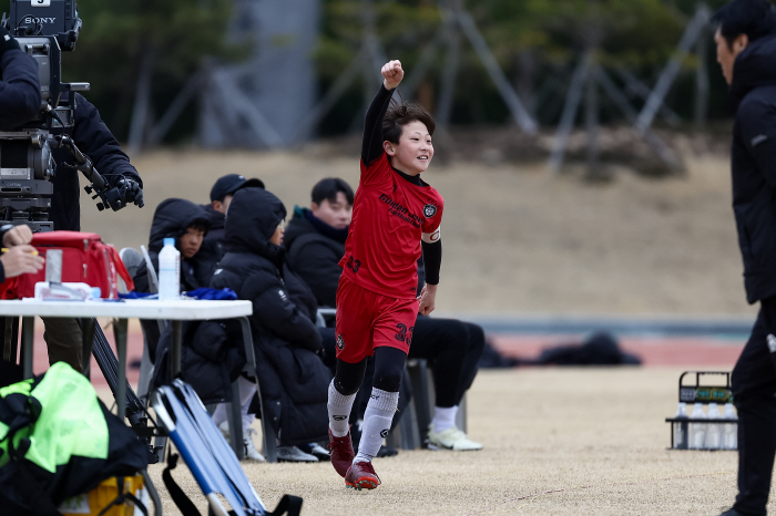 리스펙트FC&포항골든주니어, '2024 영덕 풋볼 페스타 윈터리그' 우승…