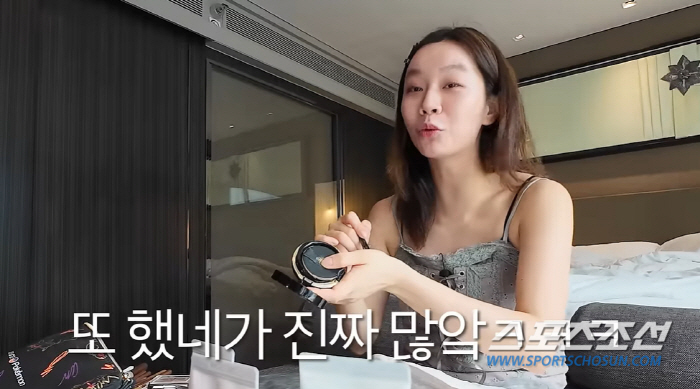 "또 했네 또 했어 그런다". 혜리, 반복되는 '코 성형' 의혹에 "기분…
