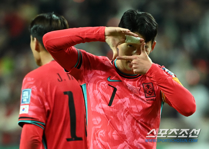 '축신' 메시, SON 인터뷰 봤니? → "몸이 되는 한 뛴다" 은퇴 판…