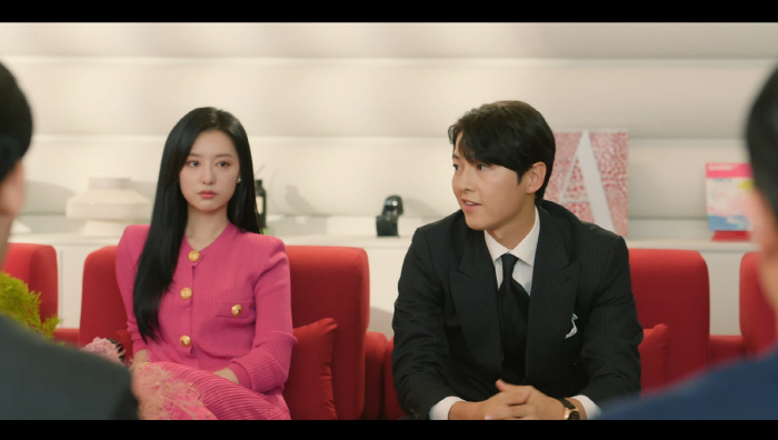 "'빈센조'가 돌아왔다" 송중기, '눈물의 여왕' 특별 출연의 좋은 예 …