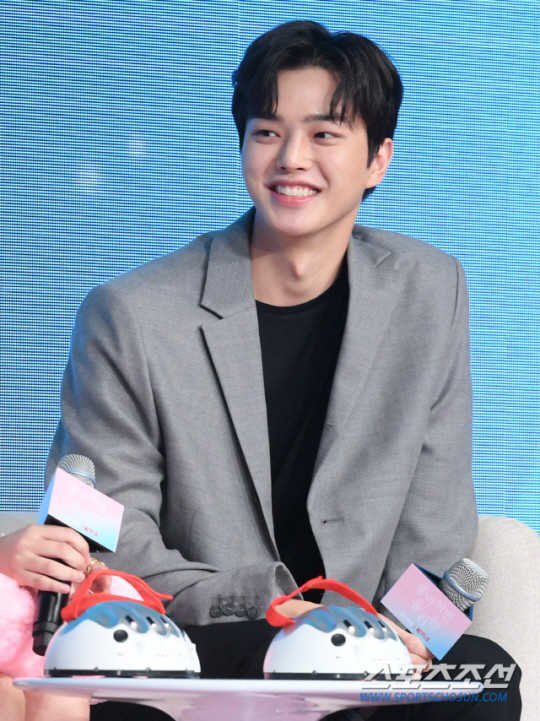 송강, '입대 D-1' 심경 "드디어 갑니다! 군대서 하고 싶은 일 많아…