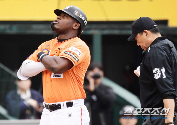 페라자가 미친듯이 쳐도, 타격 1위가 안된다...이 놀라운 선수 때문에