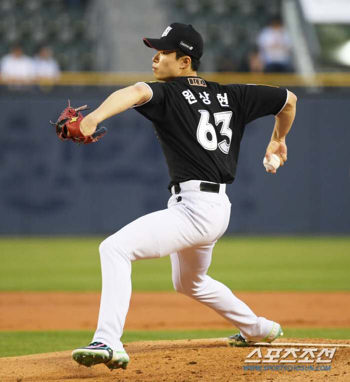 '2:0→2:3→7:3→7:7→8:7' '포수 강백호는 복덩이' 김민혁 …