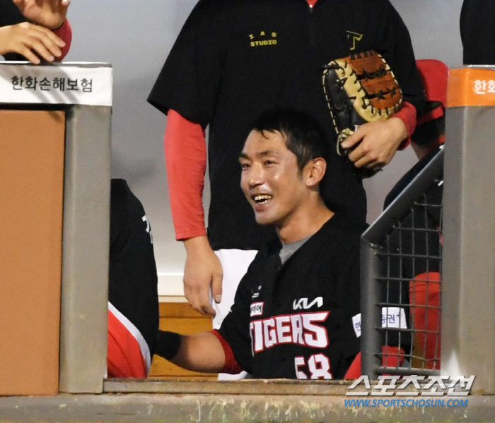 '도영이만 보면 아빠 미소' 막내 실수 만회한 맏형의 동점포...곧이어 …