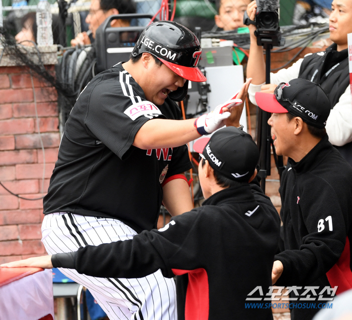 '이승엽의 그림자가 비친다' 쐐기 2타점 2루타→역전 그랜드슬램. 그냥 …