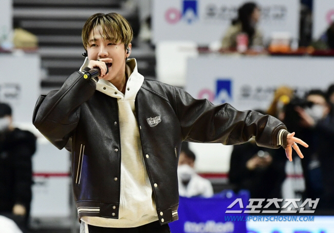 [SC초점]산이, 자기모순 빠졌다?…녹음파일 몰랐다면서 MC몽에겐 왜 그…