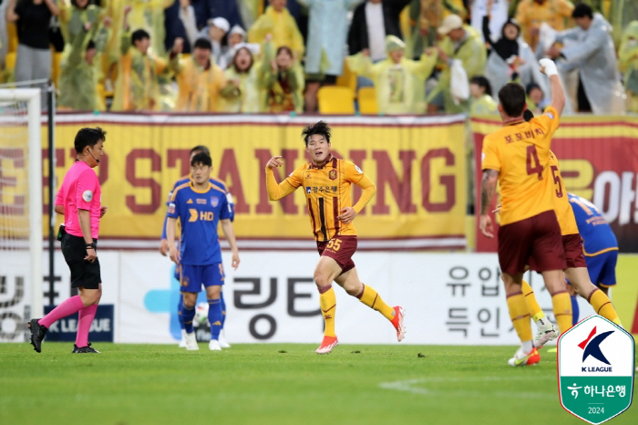 [현장리뷰]"호구 아니다" 박태준-이강현 골 광주FC 대어 잡았다, '엄…