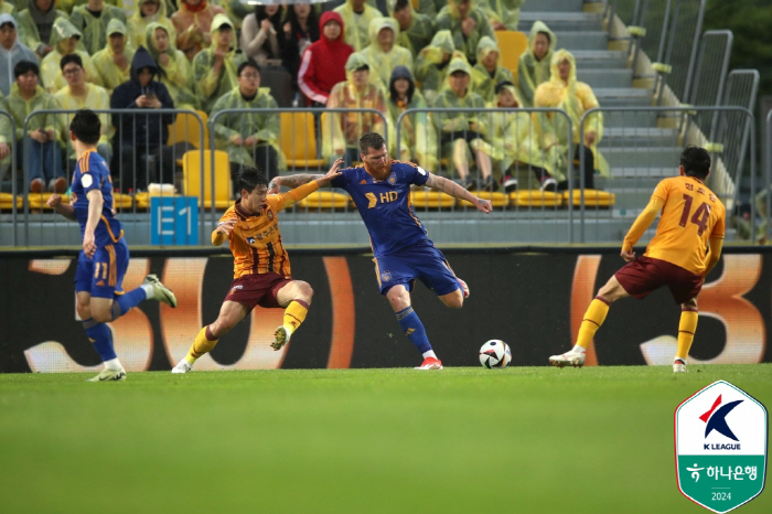 [현장리뷰]"호구 아니다" 박태준-이강현 골 광주FC 대어 잡았다, '엄…