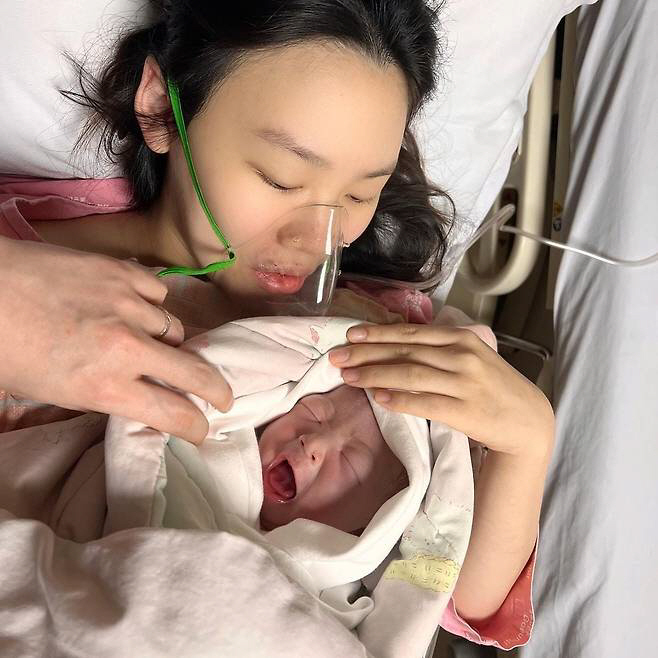 '최연소 아나' 김수민, 둘째 출산 후 회복력 남다르네…"수술 20시간 …