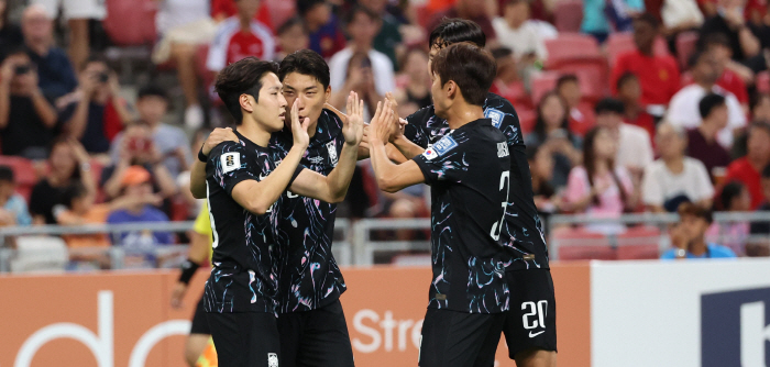 '이강인 환상골+주민규 데뷔골' 한국, 싱가포르에 2-0 리드(전반 종료…