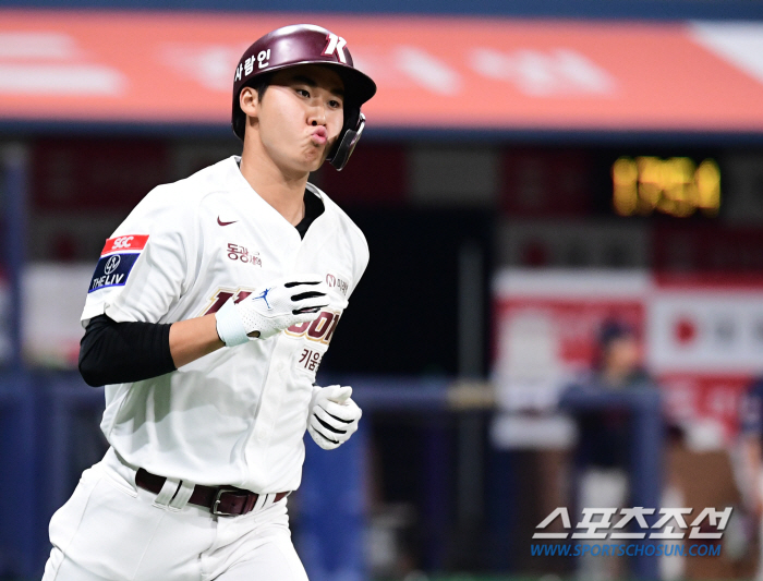 "이제 3경기 했는데…" 9억팔 유망주→타자 전향→1군 3G만의 홈런…장…