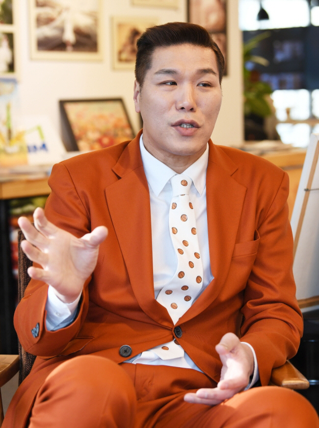 "키 몇이냐?" 서장훈, 사이판 입국 심사관도 놀란 2m 5cm 거인(아…