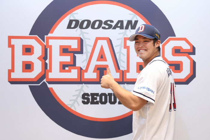 SSG 떠난 시라카와, 재취업 성공! '180→400만엔 Up' 두산 대…