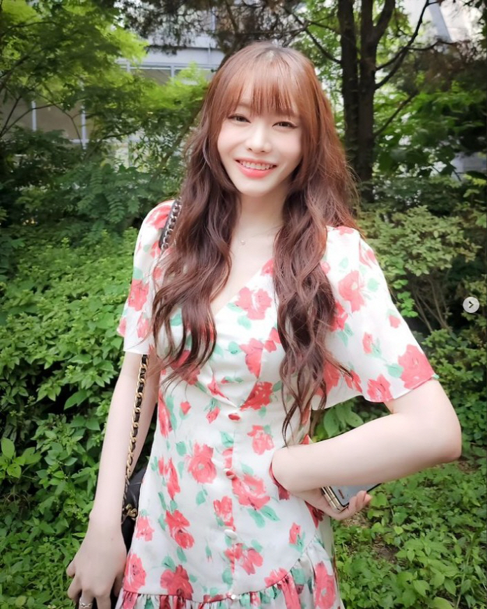 서유리, 뷔 닮은男과 '썸붕' 났지만 물오른 '수선화 미모'