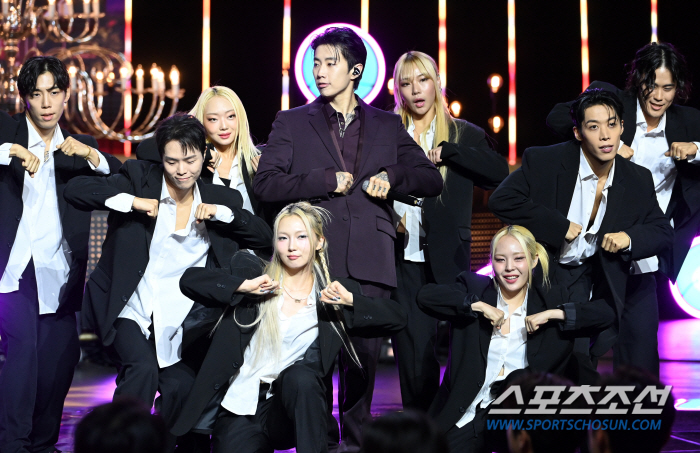 [포토] 박재범 '흥'