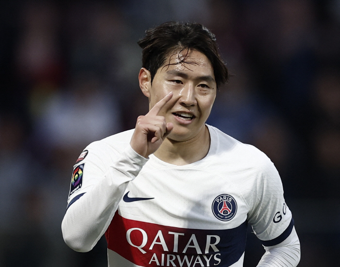 "작년엔 이강인 덕 좀 봤는데" → 음바페도 없고.. PSG 올해는 '돈…