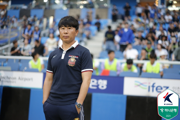 [현장기자회견]"정말로 좋은 선수...부족한 부분도 있어"...김기동 감…