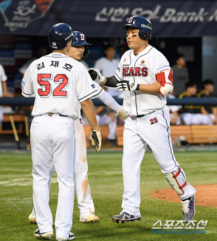 이게 152억 타자의 한방이다. 175km 미사일 역전 스리런포 작렬. …