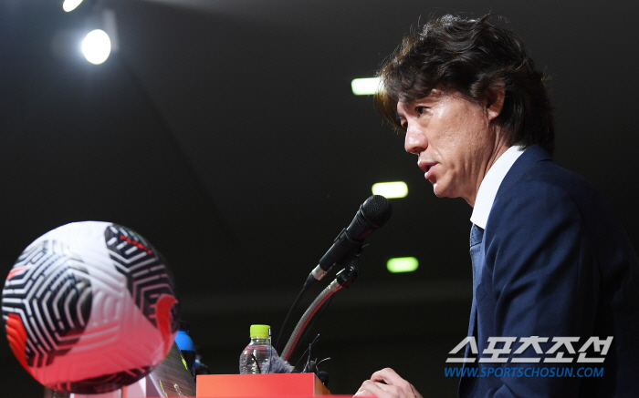 "사활 건 24시간 매니지먼트" 1차 과제는 내부 결속, 홍명보호 첫 출…