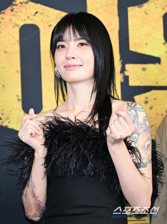 모니카, 분노의 눈물 쏟아냈다 "억장 무너져...다들 정신 차려" ('여…