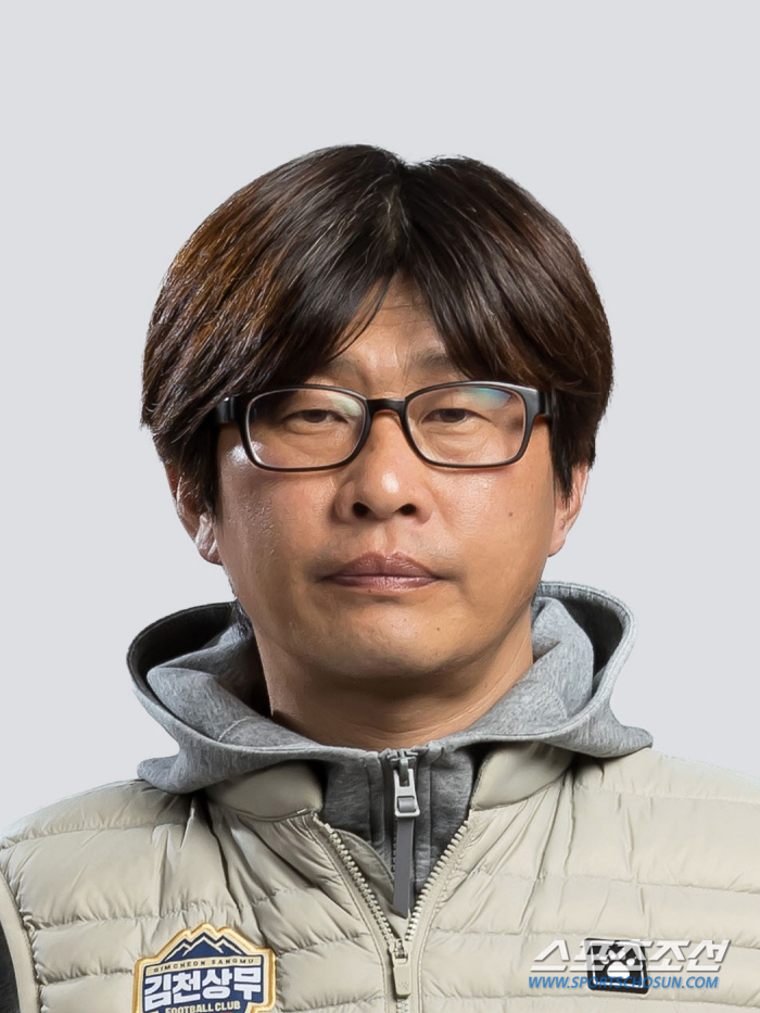 [오피셜]女대표팀 사령탑 신상우 김천상무 코치 선임 '2028년 LA올림…