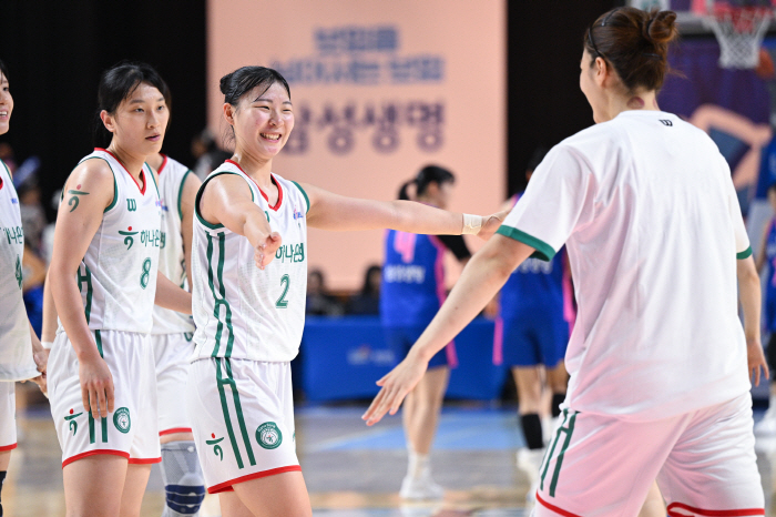 '고서연 제대로 터졌다'하나은행, 삼성생명 완파 시즌 첫승…고서연 3점슛 6개 폭발