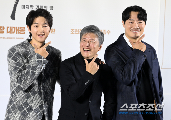 [포토] 송중기 권해효 이희준, '보고타' 기대하세요