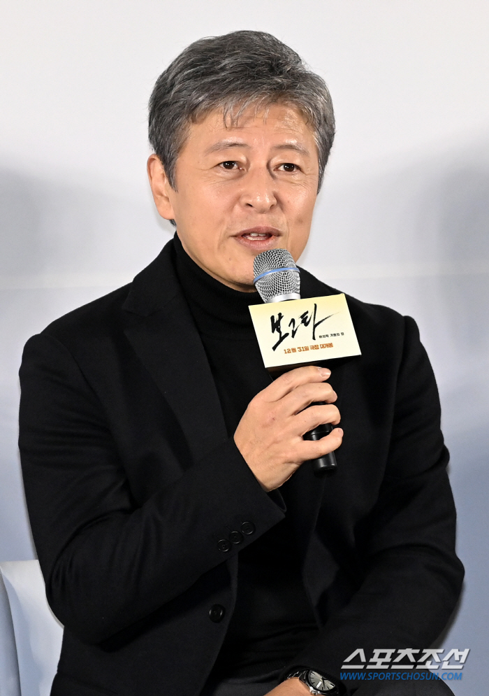 [SC현장] "욕망 드글드글"…'두 아이 父' 송중기→이희준 '보고타',…