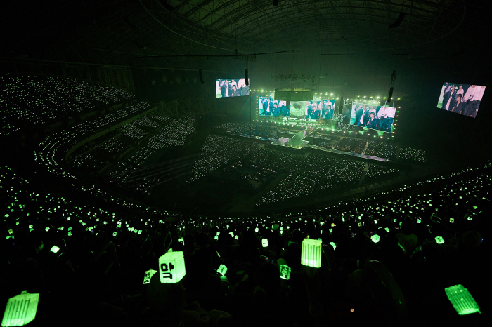 [공식] "멋없는 무대 안 한다"…NCT 127, 5만 관객 열광한 반박…