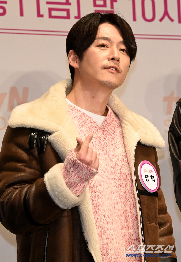 영어 이어 트롯 도전하는 장혁, 도전의 끝은 어디?('잘생긴 트롯')